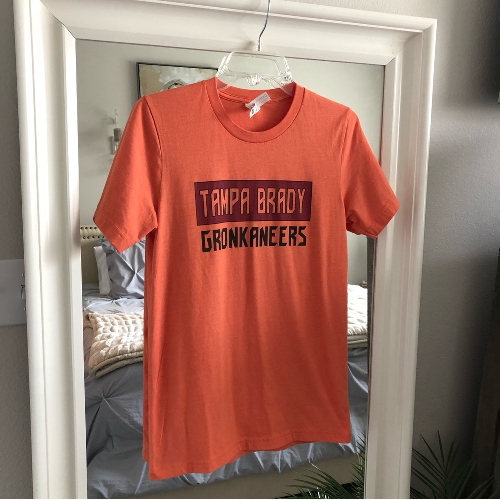 Tampa Brady Gronkaneers (Tampa Bay Buccaneers) T shirt SZ S
